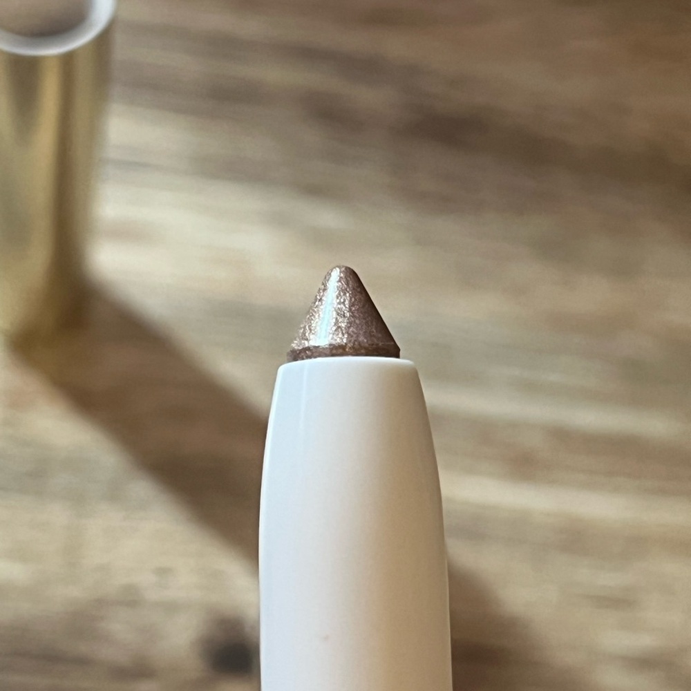 RARE BEAUTY ALL OF THE ABOVE WEIGHTLESS EYESHADOW STICK - INTEGRITY - Picture 4 of 4